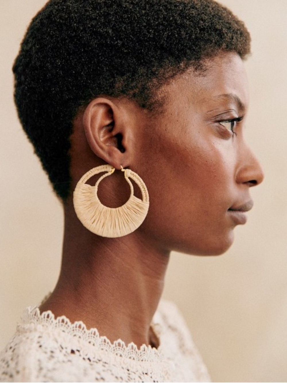 SEZANE Like New Cream Beige Woven Raffia Amany Hoop Earrings